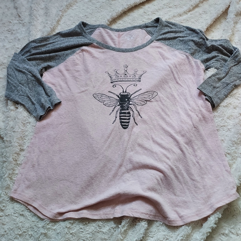 Merona Soft Pink and Gray Queen Bee Pajama Top Loungewear Cozy Comfy
